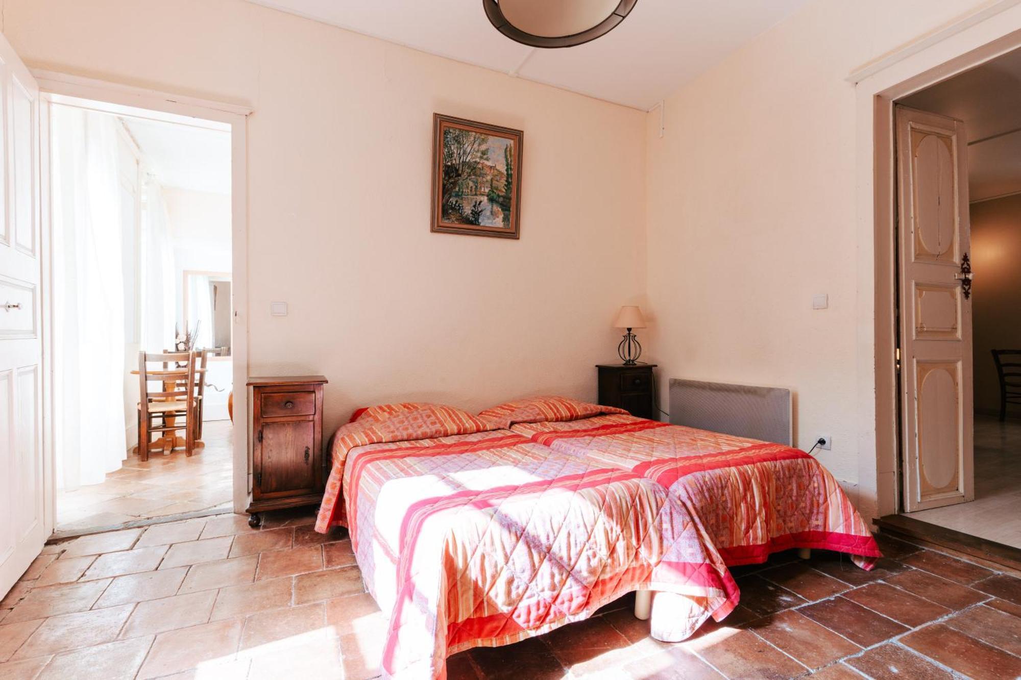 Hotel Des Consuls Castelnau-de-Montmiral Bagian luar foto