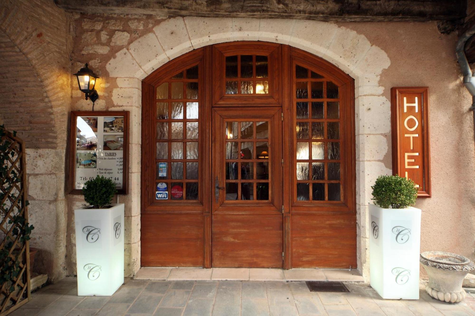 Hotel Des Consuls Castelnau-de-Montmiral Bagian luar foto
